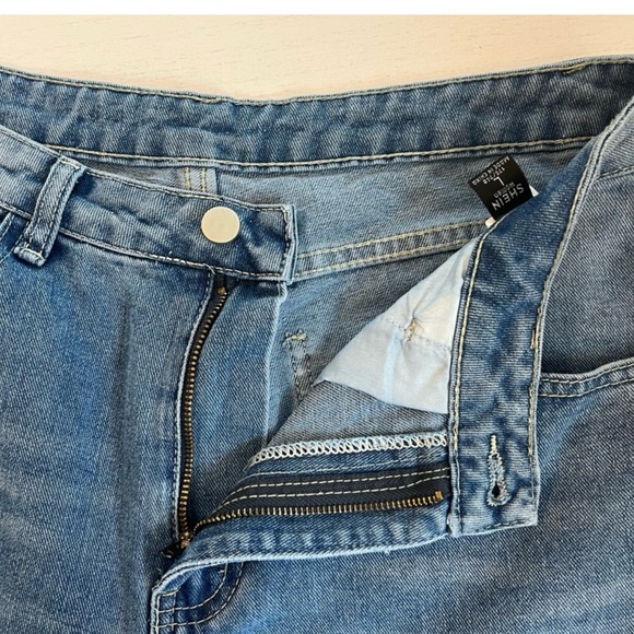 High Waist Paisley Patch Flare Jeans - Picture 11 of 13